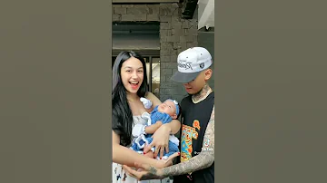 Zeinab Harake HAPPY FAMILY Short 