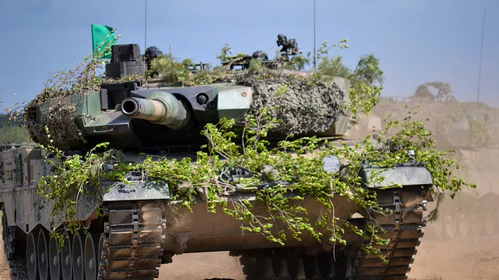 Inside Look: Ukrainian Soldiers Trained on The Mighty Leopard Tanks by NATO Allies in Poland!
