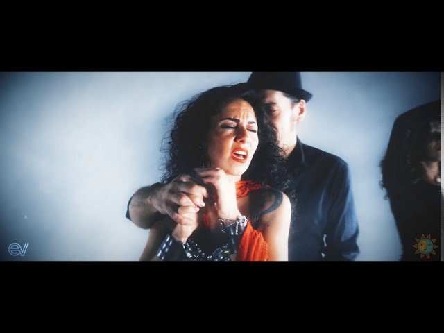 Watch Compagnia SoleLuna - Indifferentemente - Canzone Napoletana on YouTube Watch Compagnia SoleLuna - Indifferentemente - Canzone Napoletana on YouTube