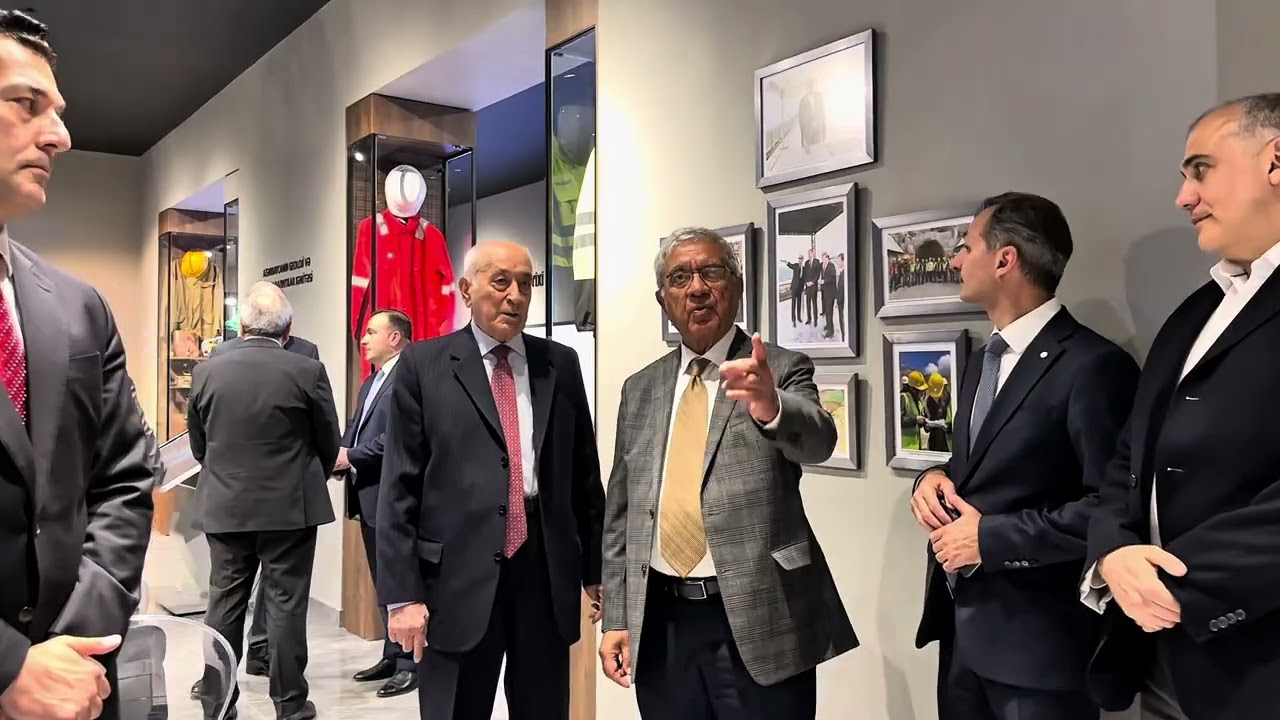 BDU-nun Faydalı qazıntılar muzeyinin BP və tərəfdaş şirkətlərin dəstəyi ilə təmirdən sonra açılışı