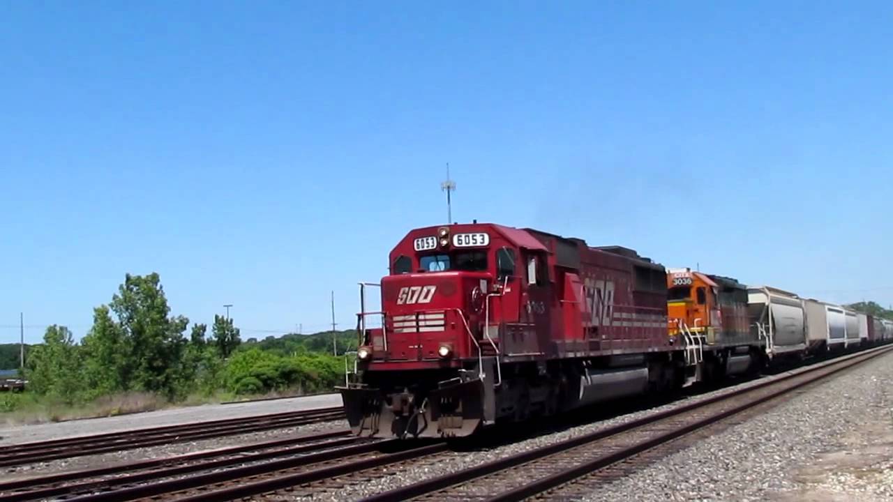 SOO SD60 and CITX SD40-2 in LaPorte - YouTube