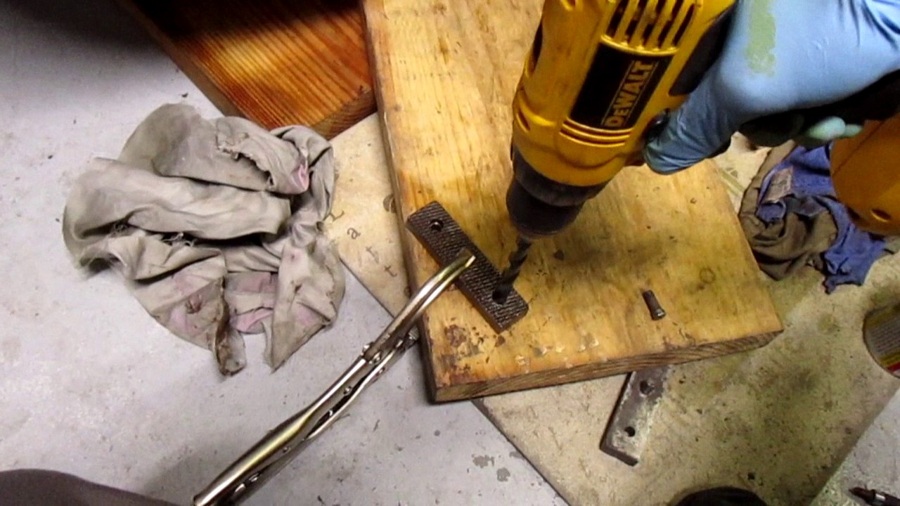 Resizing bench vise jaw screws Condo Machine shop and ?? YouTube