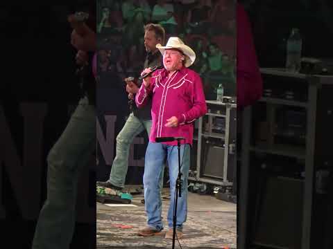 Tracy Lawrence -