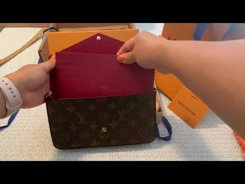 My first felicie pochette. I'm inlove with the pink lining