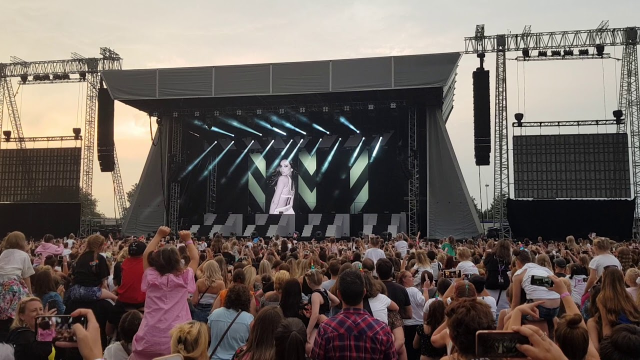 Little Mix Touch (Show Opening)(Live)(Gateshead 26/7/18)(The Summer