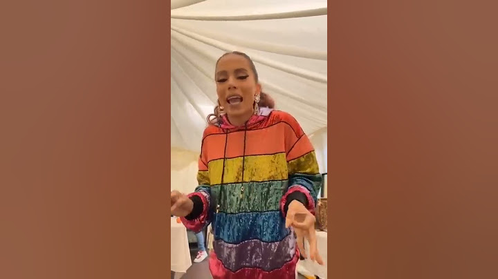 Anitta bate boca com a Blogueirinha! 🤬