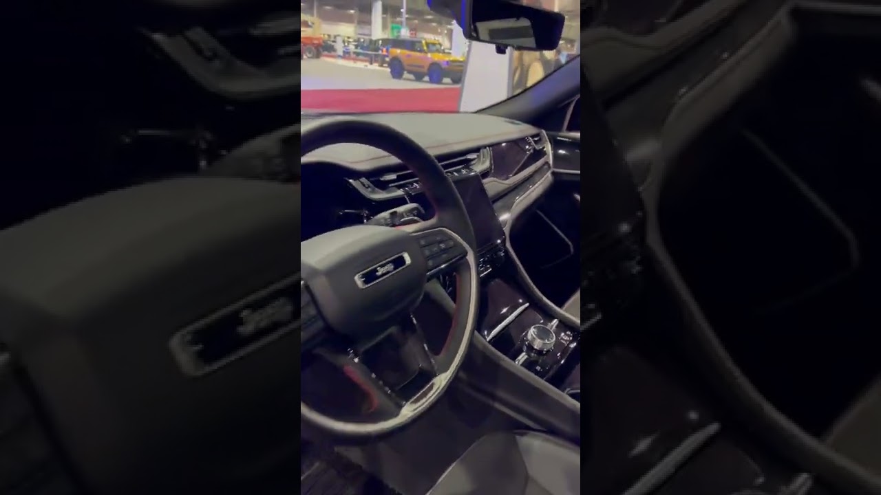 Jeep Grand Cherokee Trailhawk Interior