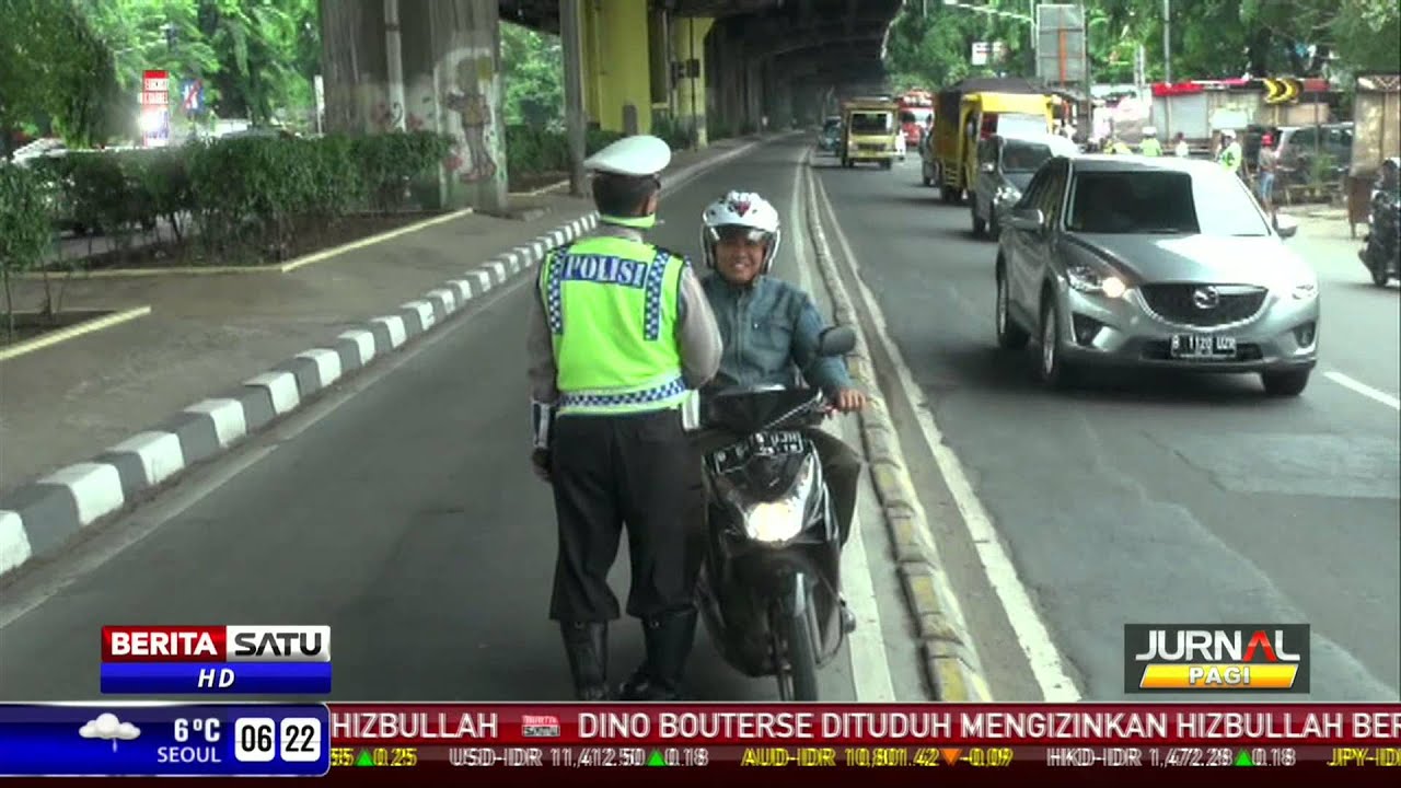 Lewati Jalur Busway Tentara Tidak Ditilang Polisi YouTube