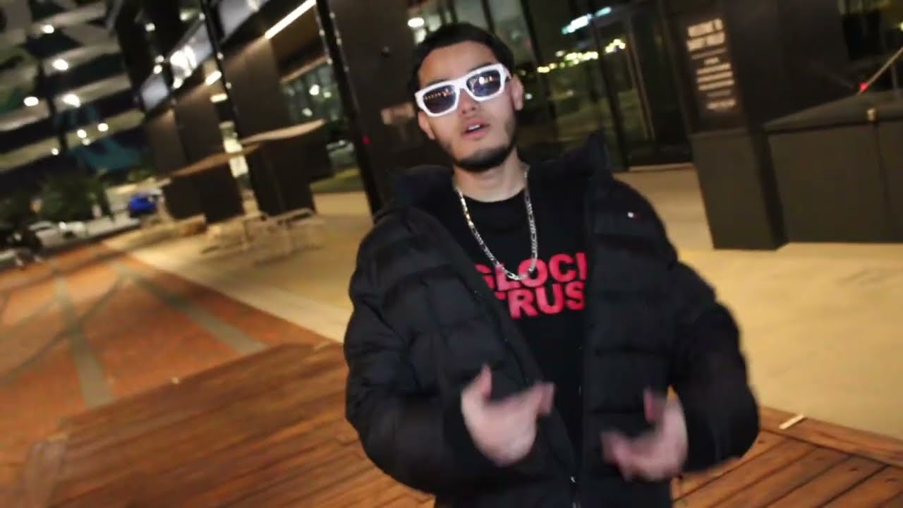 Watch Keviin J - Adicto (Video Oficial) on YouTube Watch Keviin J - Adicto (Video Oficial) on YouTube