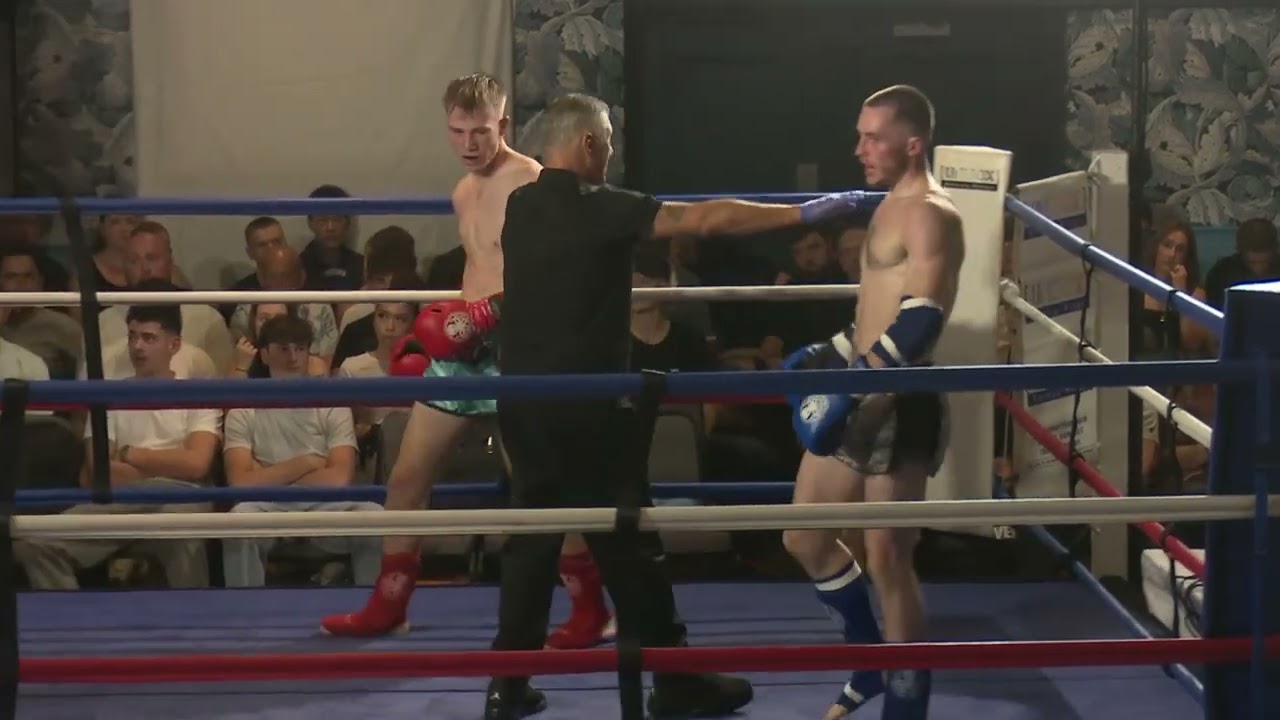 Vinny Whalley vs Charlie Summerling