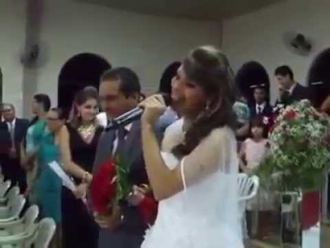 Vídeo: Esposa Canta Música De Casamento Para Marido Enquanto Morre De Coronvírus