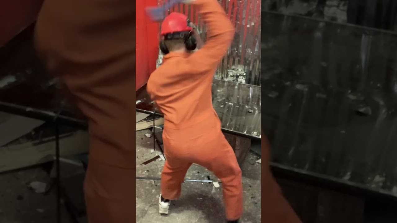 When Life Gets Rough, Smash Stuff in Texas