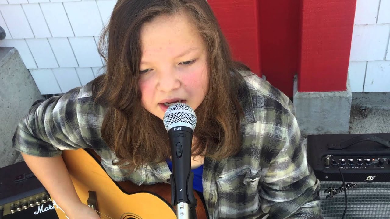 Kalilah Rampanen singing cover song "The house of the rising sun"