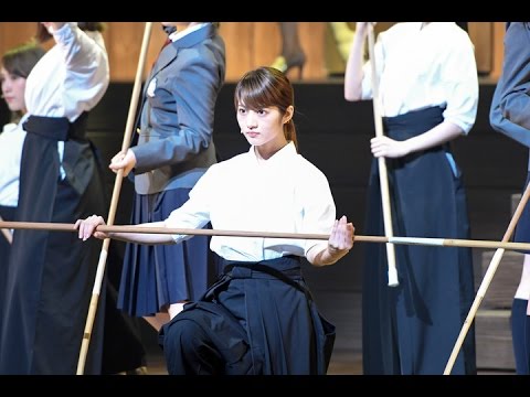 初主演舞台「あさひなぐ」　乃木坂46齋藤飛鳥：生駒里奈＆堀未央奈らとなぎなた振るう