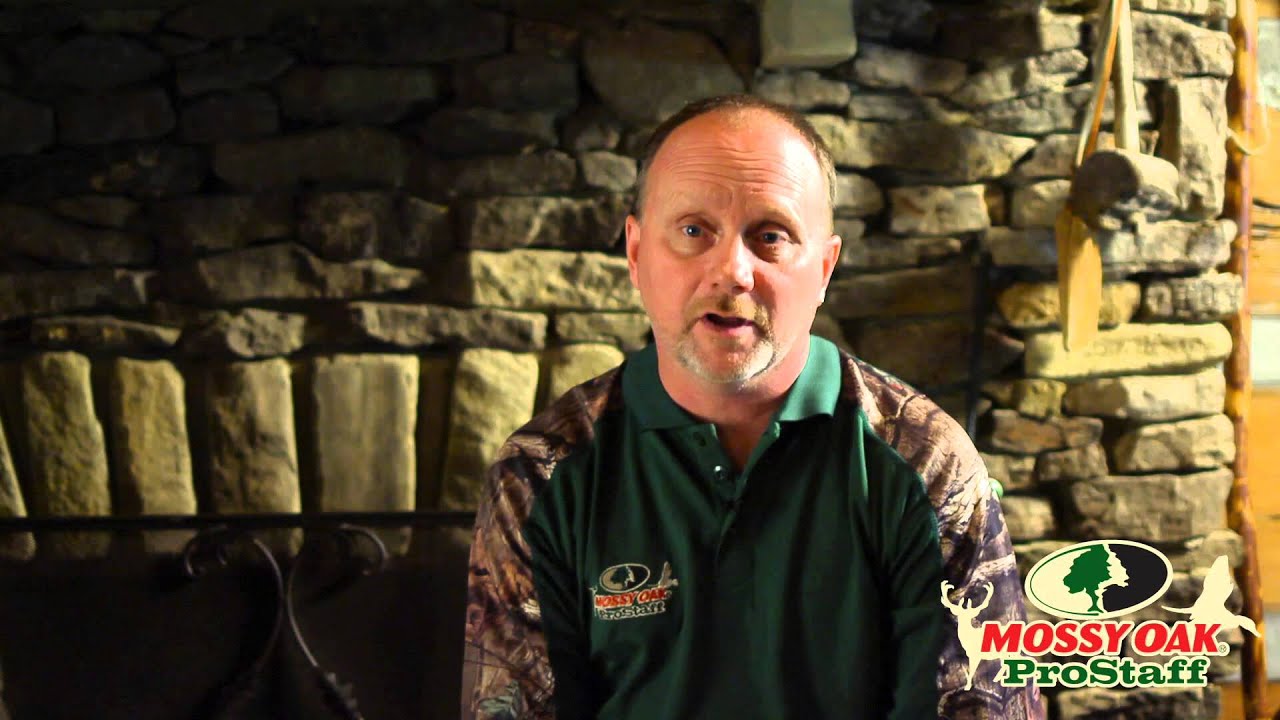 Choosing a Rangefinder Mossy Oak Pro-Staff