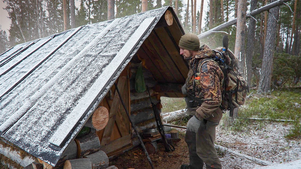 УШЁЛ ОХОТИТЬСЯ И РЫБАЧИТЬ НА МЕЛКУЮ ТАЁЖНУЮ РЕЧКУ В ИЗБУ 