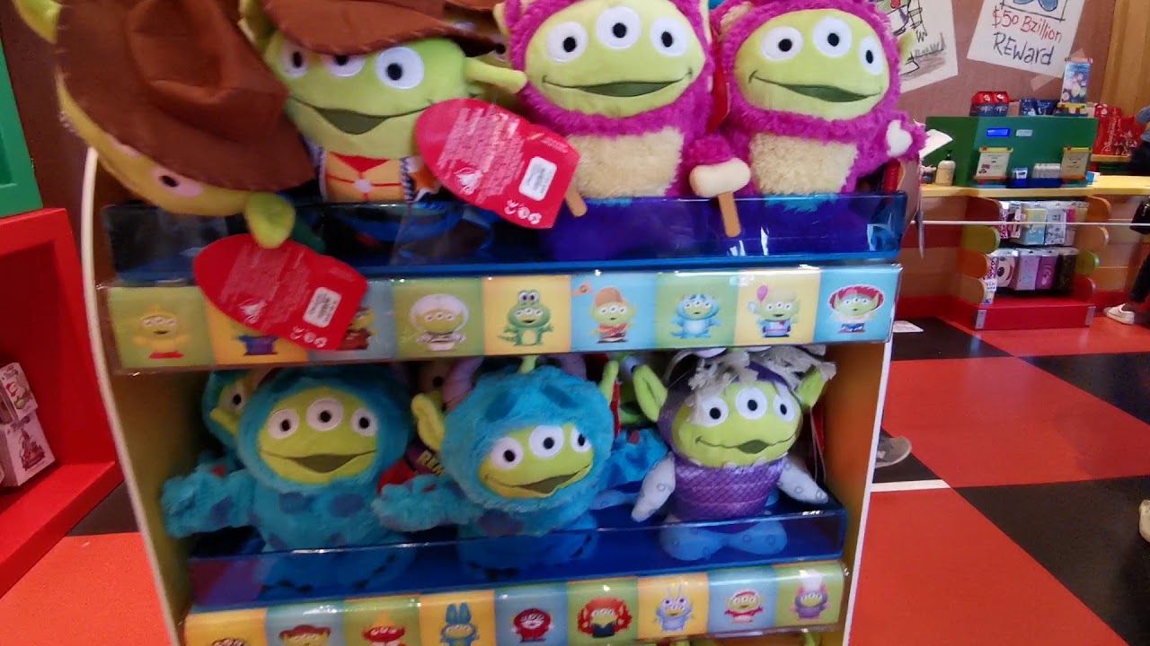 Hong Kong Disneyland Toy Story Land Shop Tour (Andy's Toy Box) 2021