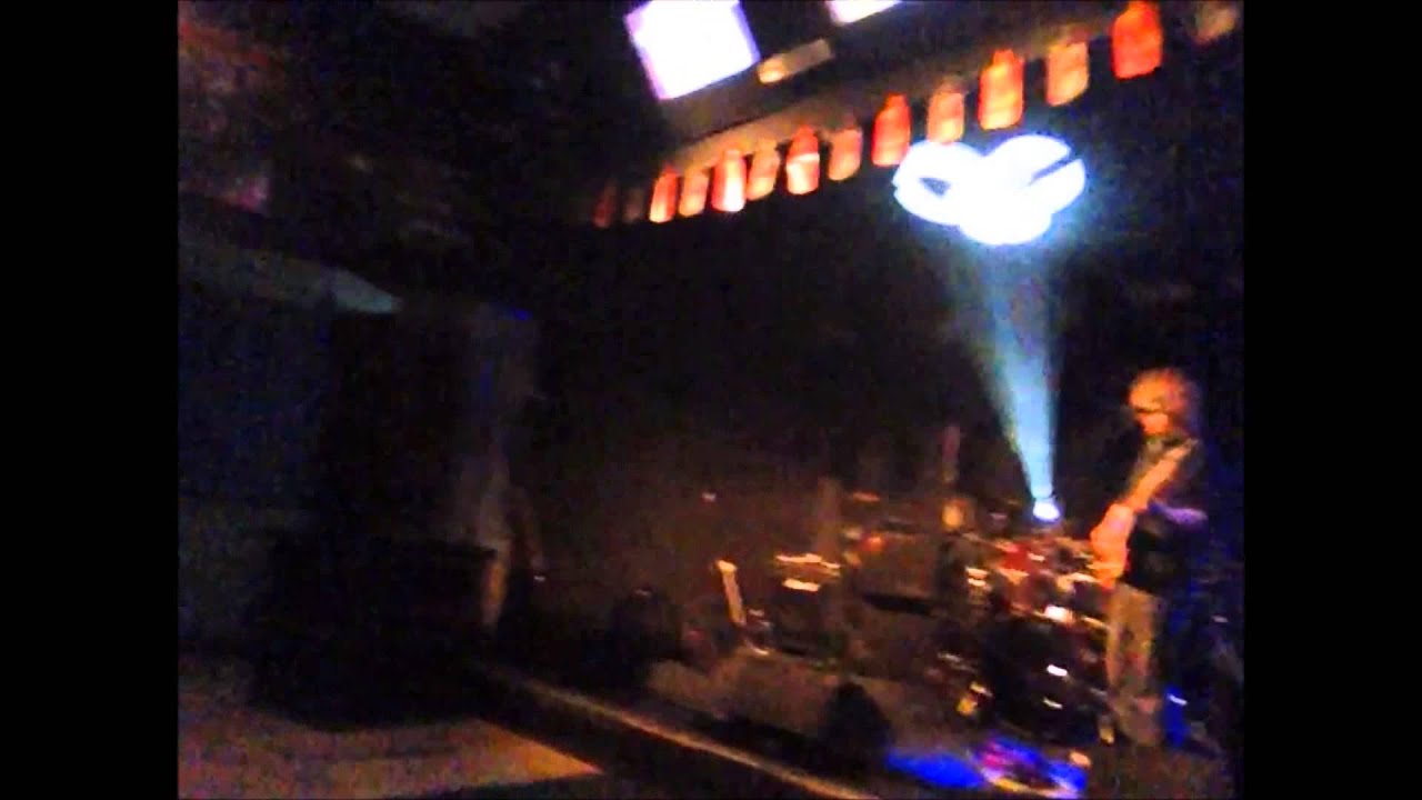 Смотреть «Lawless & Lulu - Mass Deception (Live at Static, Swansea 21/4/2014)» на YouTube Смотреть «Lawless & Lulu - Mass Deception (Live at Static, Swansea 21/4/2014)» на YouTube