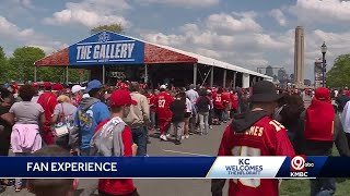 NFL Draft Experience opens earlier due to large crowd