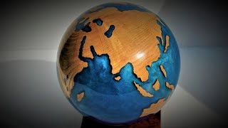 Woodturning - The globe 2