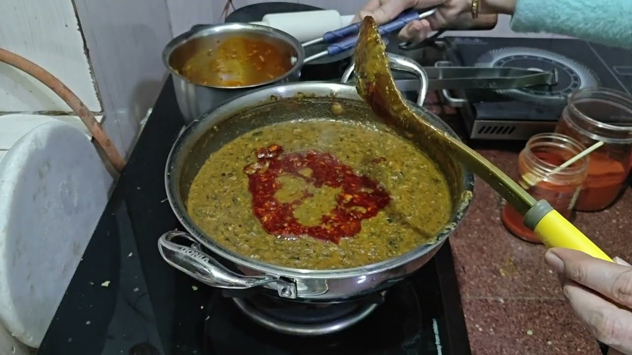 हरियाणा और पंजाब की जान सर्दियों का स्पेशल सरसों का साग।🧈देसी घी में बना सरसों का साग – लाजवाब स्वाद