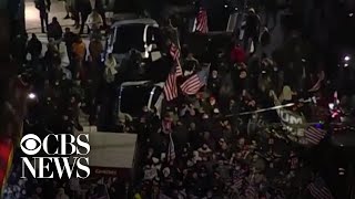 Raw footage: Protesters gather outside Staten Island bar that was shut down for violating COVID-1…