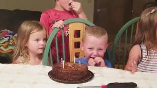 Анекдоты с детьми и их день рождения свечи