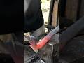 Ternyata begini membelah kepala linggis (kuku kambing) #blacksmith #medievalblacksmith #handmade