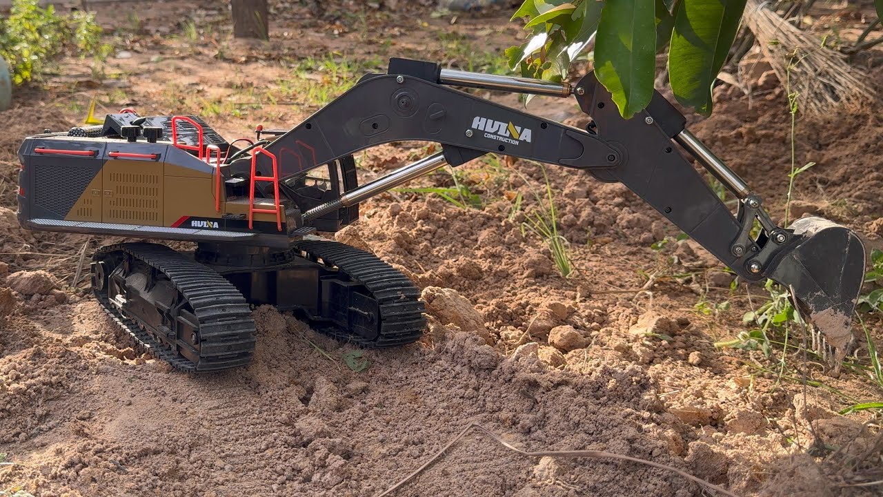 Construction Vehicle | Every man likes digging, aren’t they? #automobile #viral #construction 