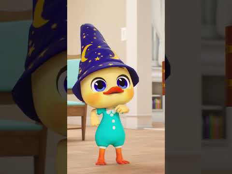 Making magic clocks for mommy🪄 | Nursery Rhymes & Kids Songs #shorts @Ducklingdo
