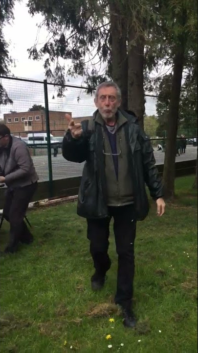 Unseen Michael Rosen saying 'noice'
