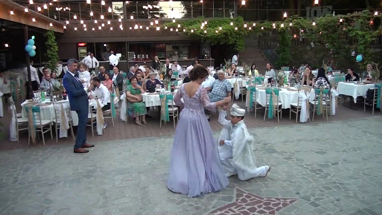 Sünnet açılış dansı