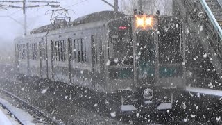 【雪】JR東北本線 清水原駅に普通小牛田行き到着【701系】