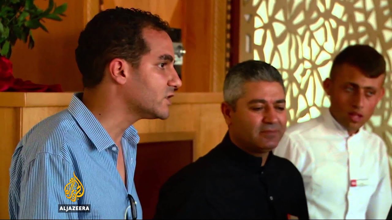 سياح يفرون من تونس بعد هجوم على منتجع سياحي