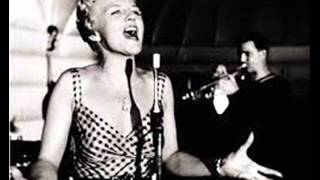 Peggy Lee Sings "Is That All There is?" chords