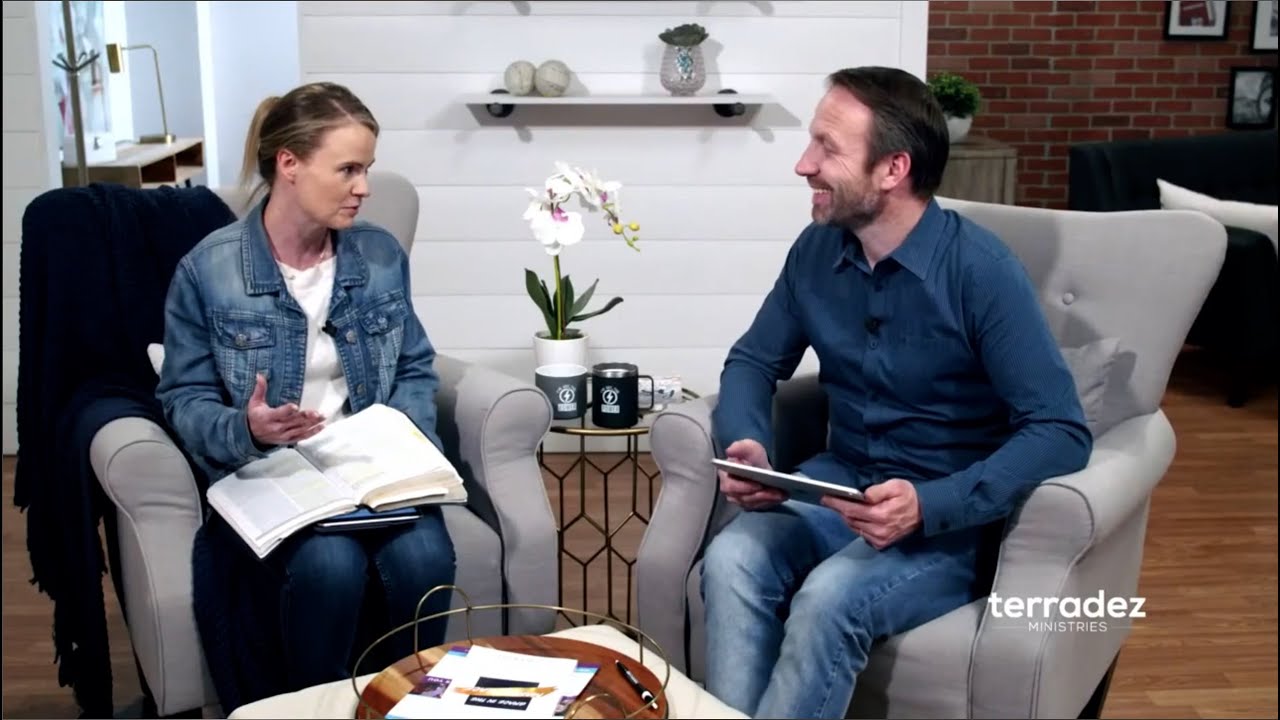 Power Bite | You've Heard God, Yet Things Look Worse | With Ashley & Carlie Terradez