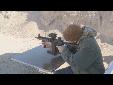 shooting-full-automatics-at-the-gun-show