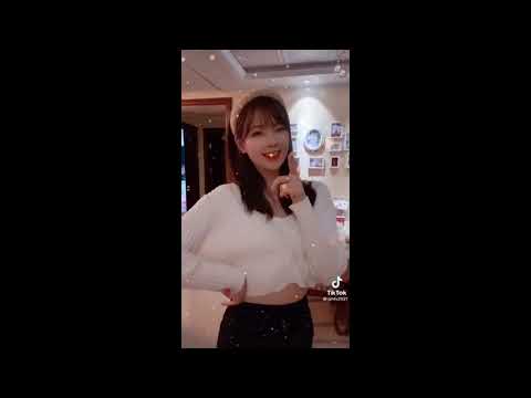 Cô gái triệu