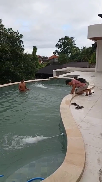 cek inlet sambil mandi #mandi #inlet #poolvilla #balivilla #test #pool #goodview #orangproyek #sorts