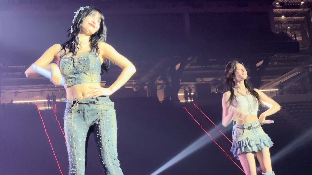 TWICE 5th World Tour 'Ready To Be' in Dallas　Title Medley