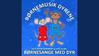 Video thumbnail of "Børnemusik Dyrene - Skovsangen – Vil Du Med En Tur I Skoven?"