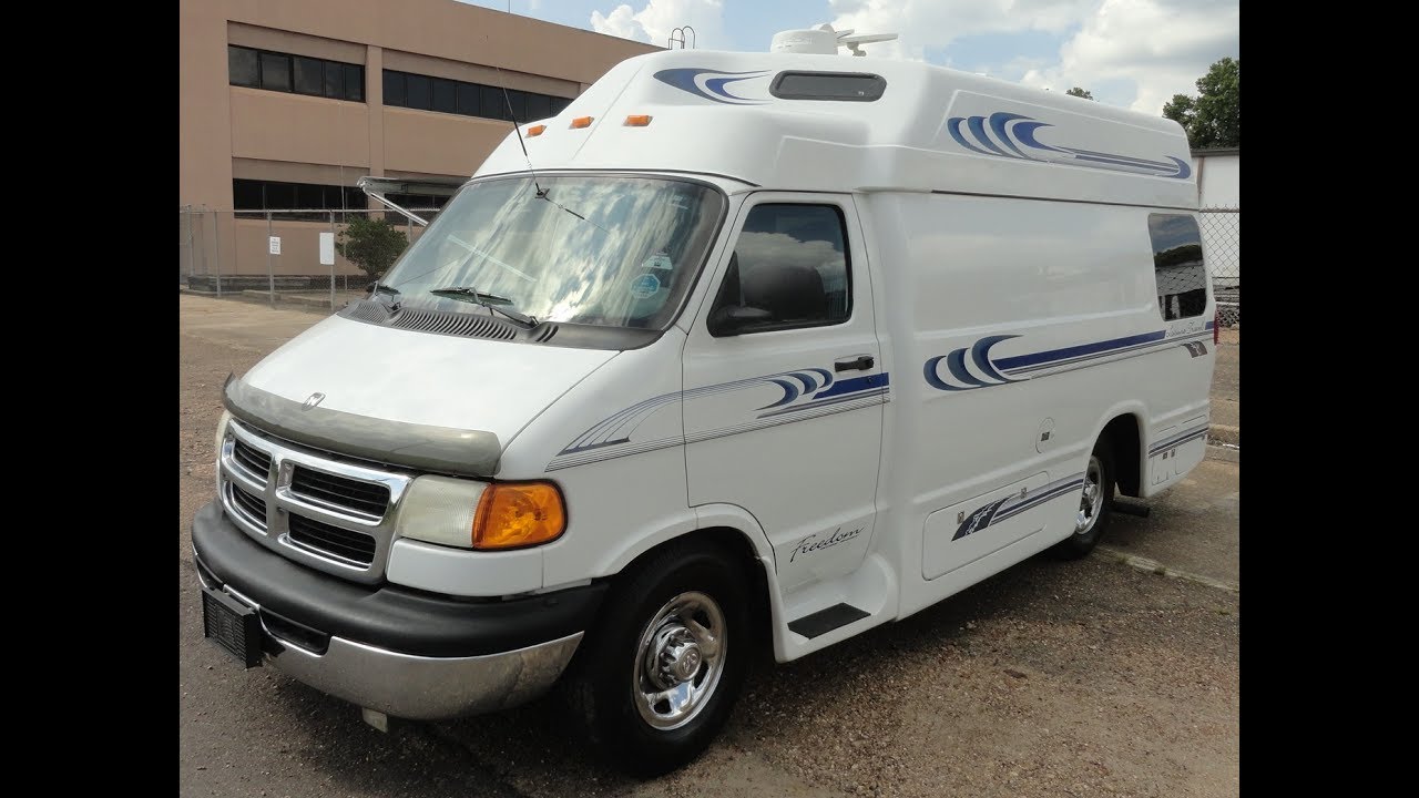 1998 dodge leisure travel van