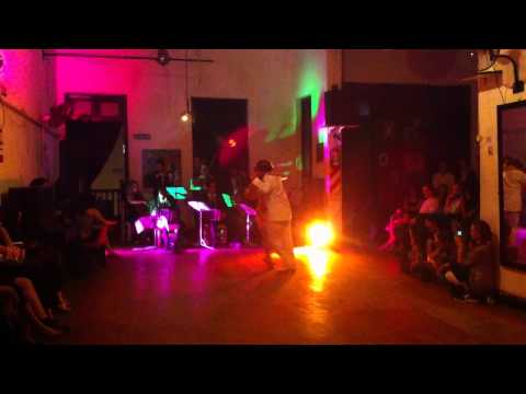 ESTE ES EL REY - Rascacielos con Natalia Lucarini y Carlos Copello en Milonga en Orsay