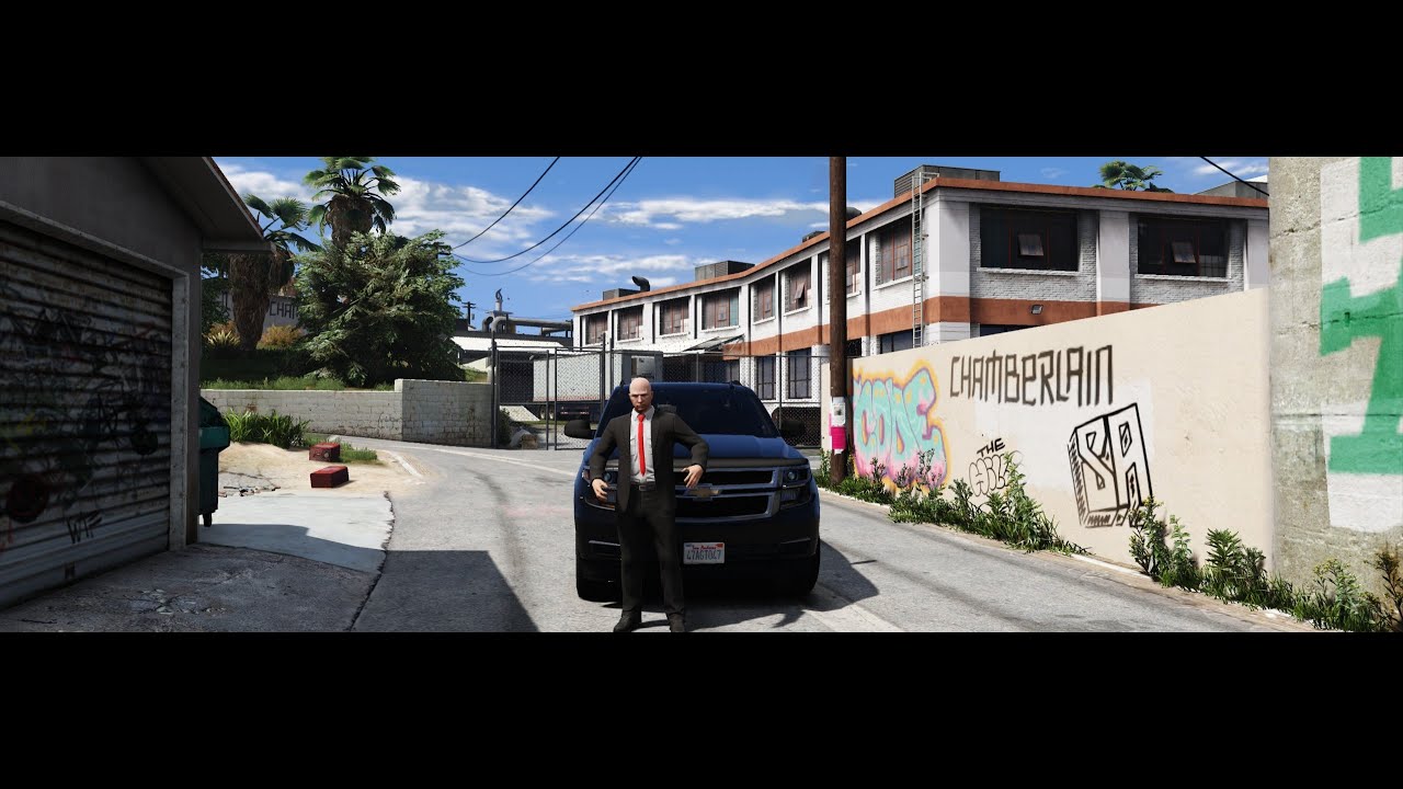 Following Cops in a Black Chevy Suburban in GTA RP (DVRP)