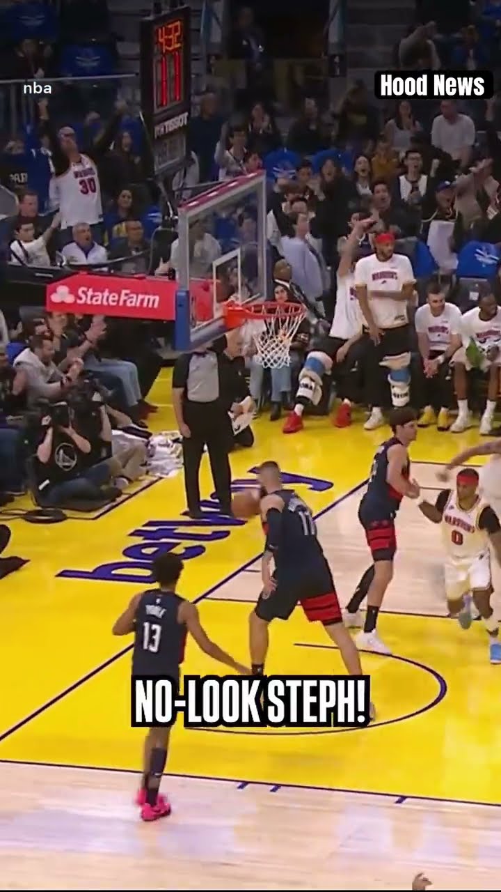 NO LOOK STEPH #hoodnews #stephencurry #warriors #NBA #basketball #sports #viralvideo #omg #how #wow