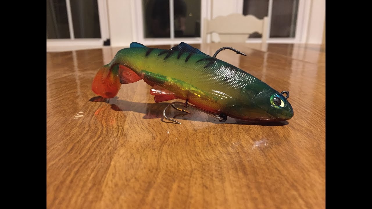 bass harasser lure AC Shiners #402 Freshwater 000 casts into the fish of one well Windels Musky Harasser Bucktail