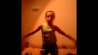 Танец лето солнце жара(я танцую., 2014-09-21T04:39:46.000Z)