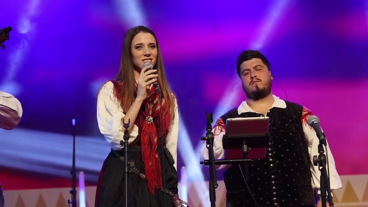 Ciganka, glej - Gregor, Monika & Ansambel Sašo Avsenik