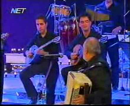 Glykeria - Mehri na ginoume aggeloi (2004)