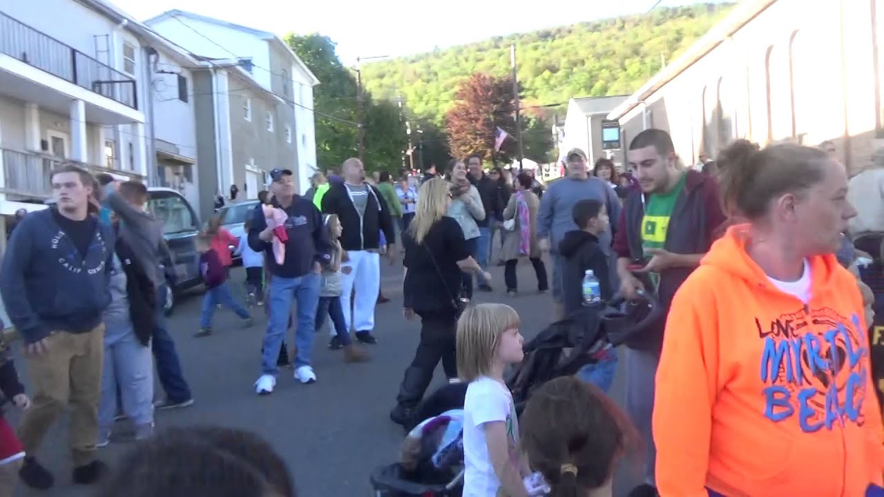 Shower of Roses, Helicopter, Our Lady of Mount Carmel Church